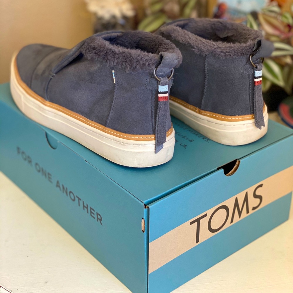 TOMS “Paxton Slip-On”
